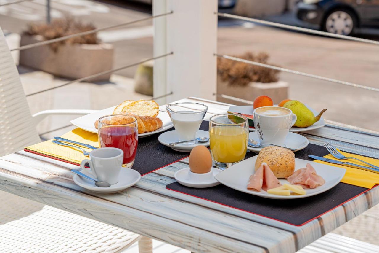 Hotel Marinaro Santa Teresa Gallura Dış mekan fotoğraf