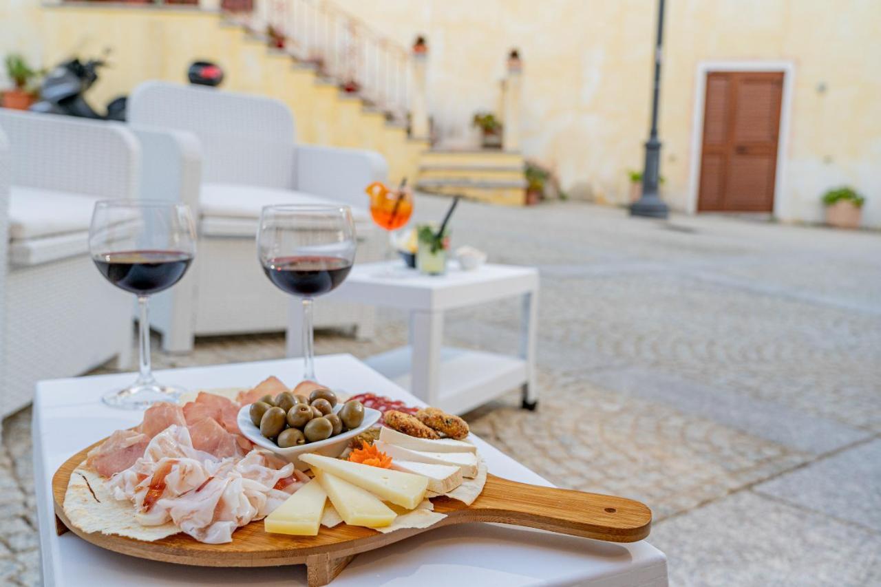 Hotel Marinaro Santa Teresa Gallura Dış mekan fotoğraf