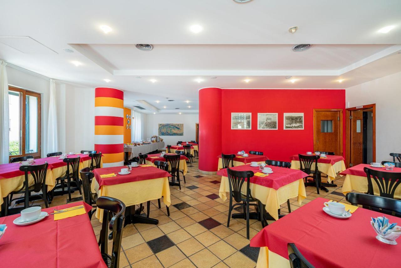 Hotel Marinaro Santa Teresa Gallura Dış mekan fotoğraf